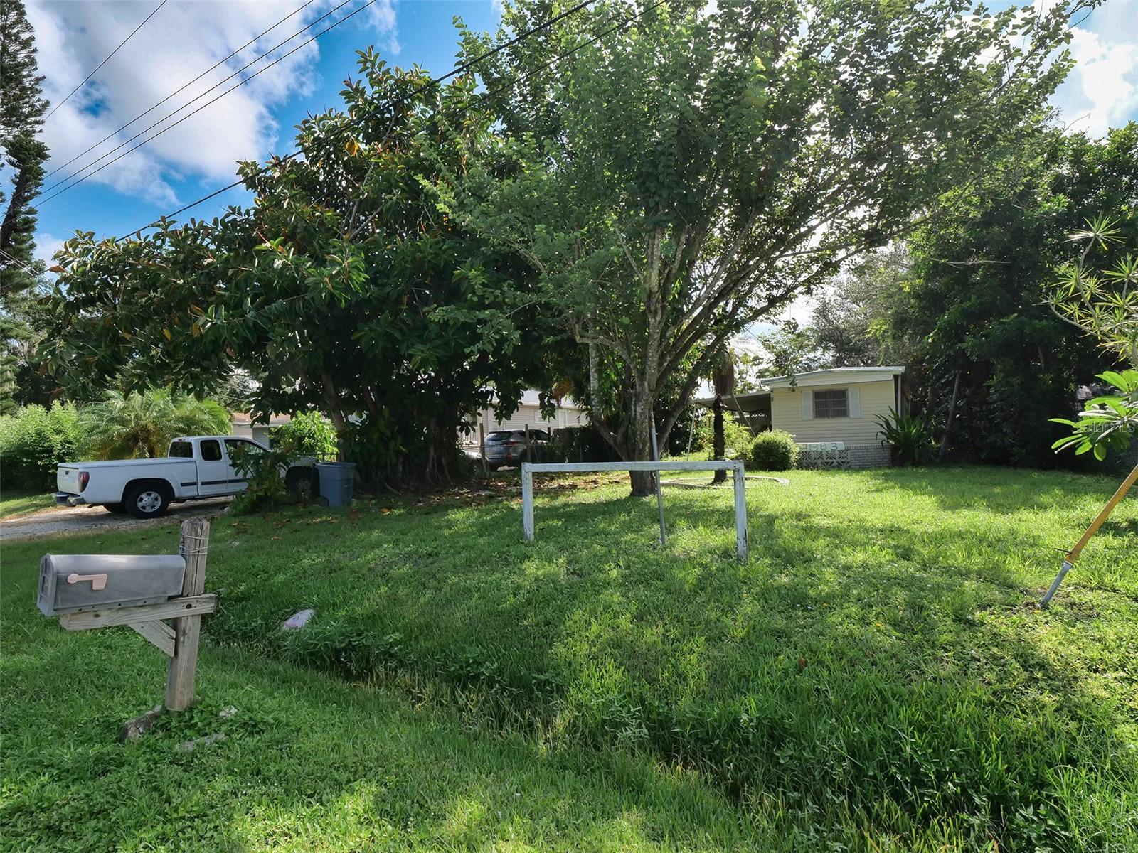 4863 VICTORIA AVE — photo 38