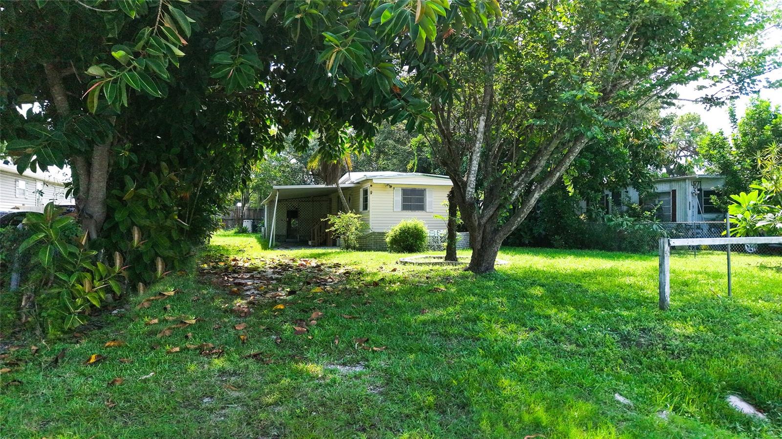 4863 VICTORIA AVE — photo 4