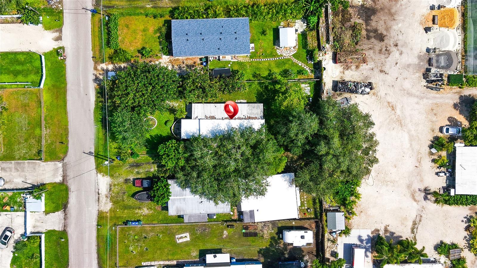 4863 VICTORIA AVE — photo 40