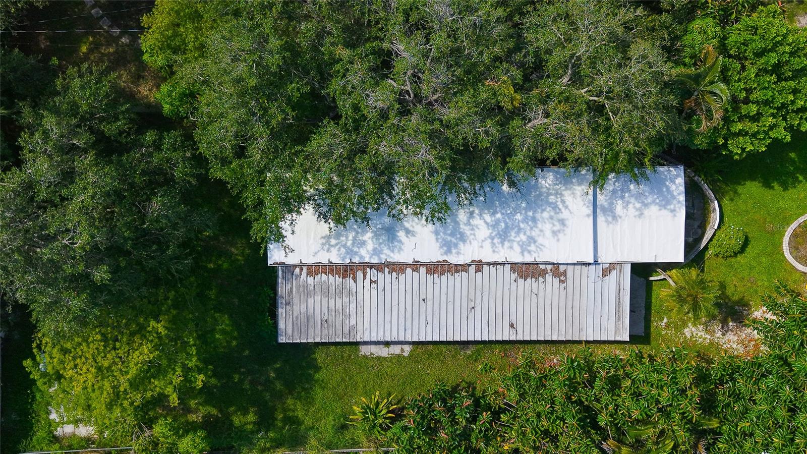 4863 VICTORIA AVE — photo 3