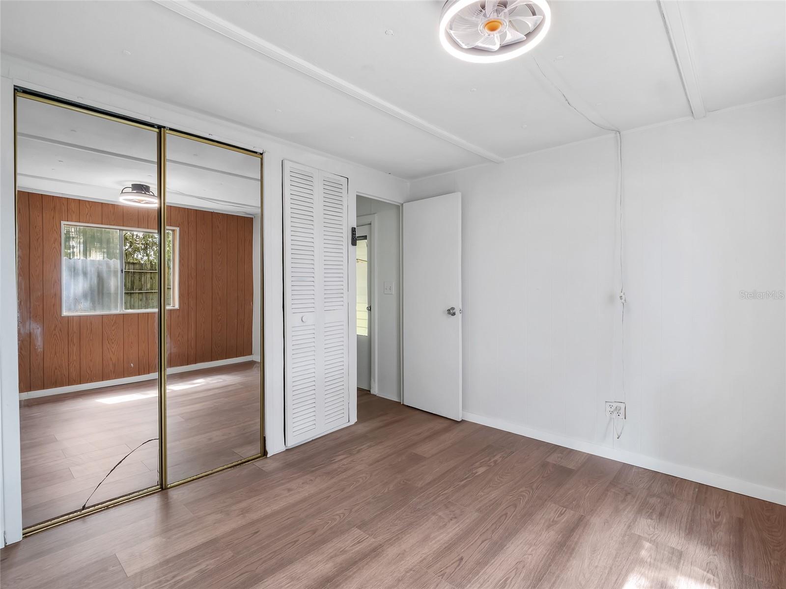 4863 VICTORIA AVE — photo 22