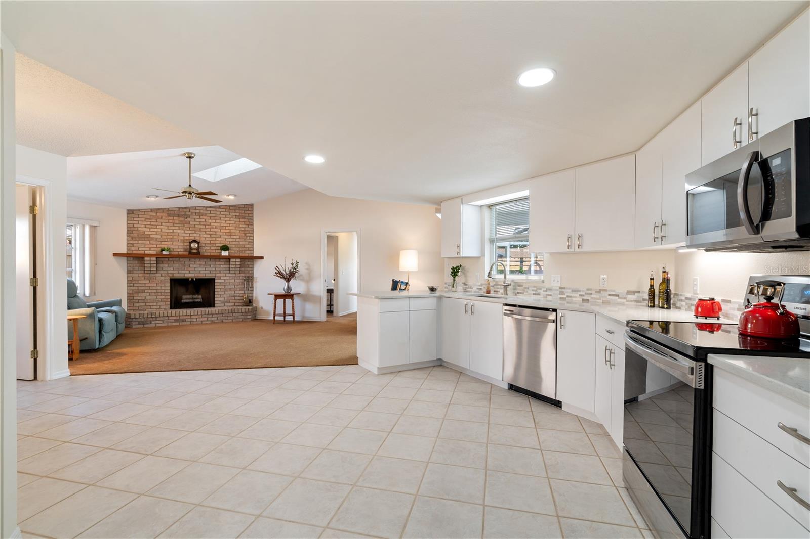 5628 CYNTHIA LN — photo 11