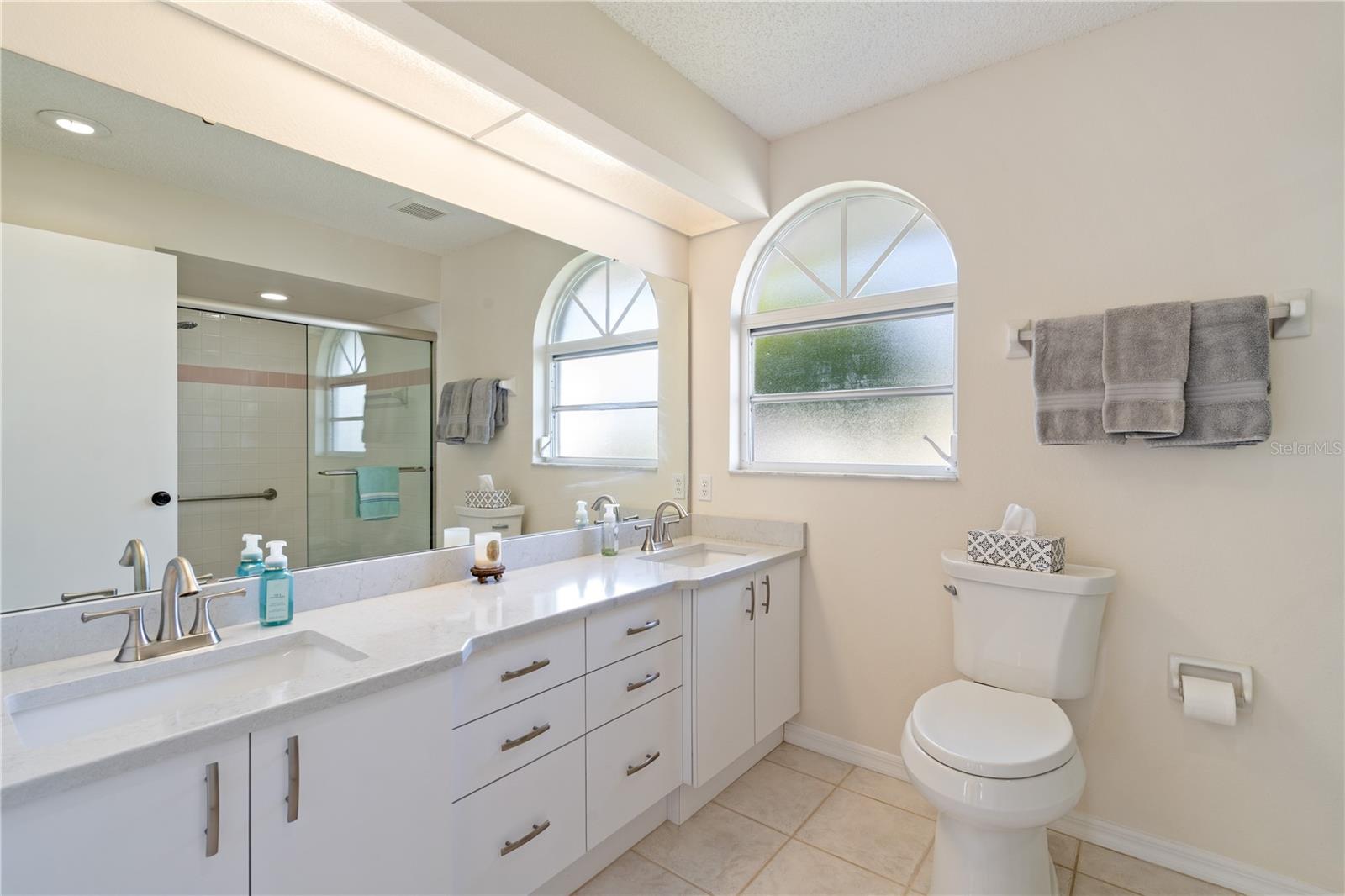 5628 CYNTHIA LN — photo 23