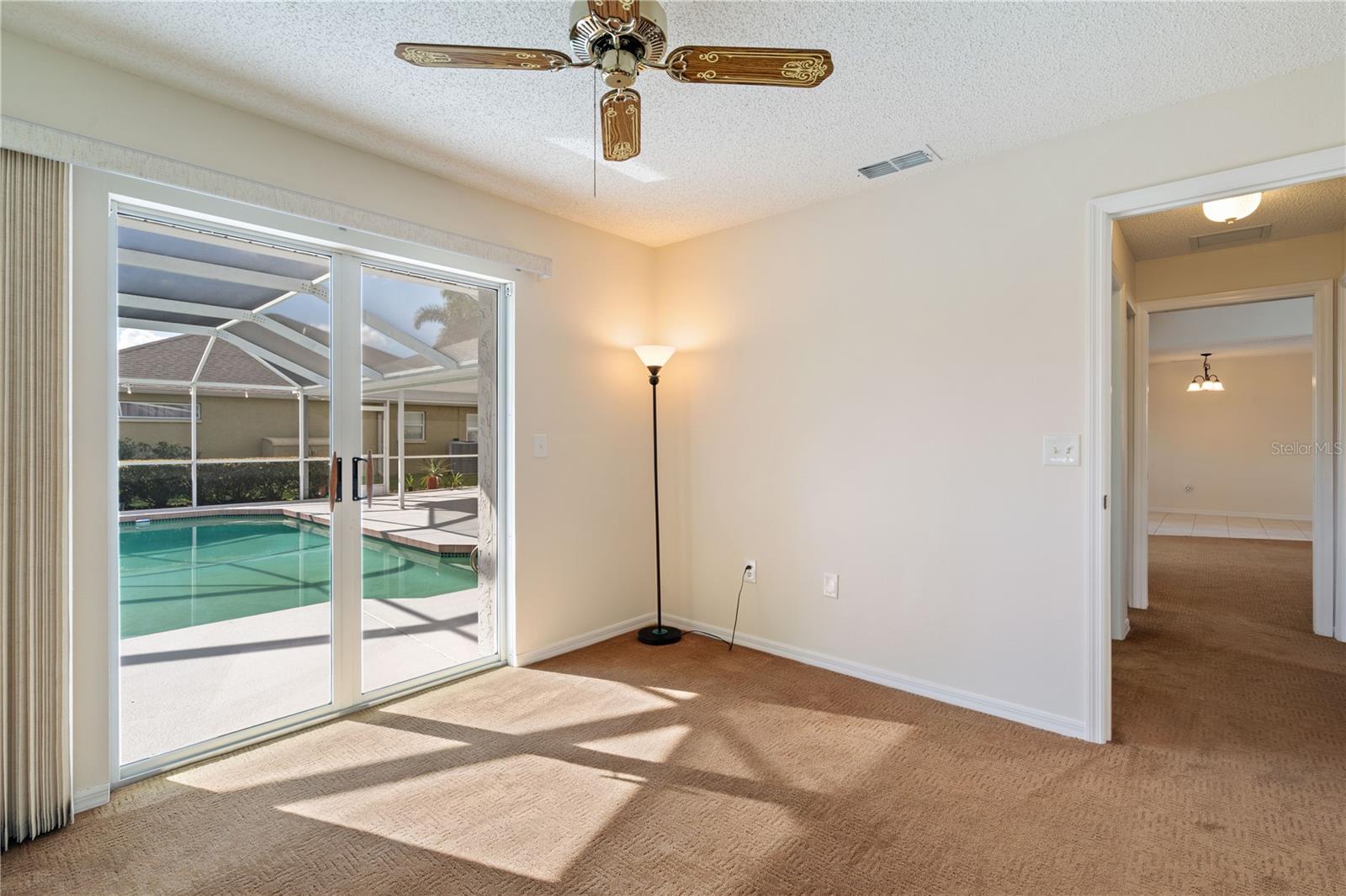 5628 CYNTHIA LN — photo 33