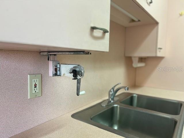 130 4TH AVE N #502 — photo 13