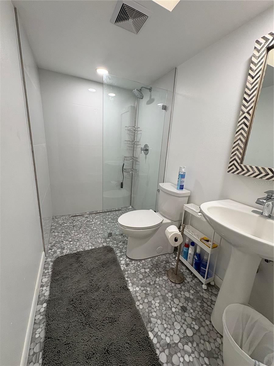 4223 E RIVERHILLS DR — photo 27