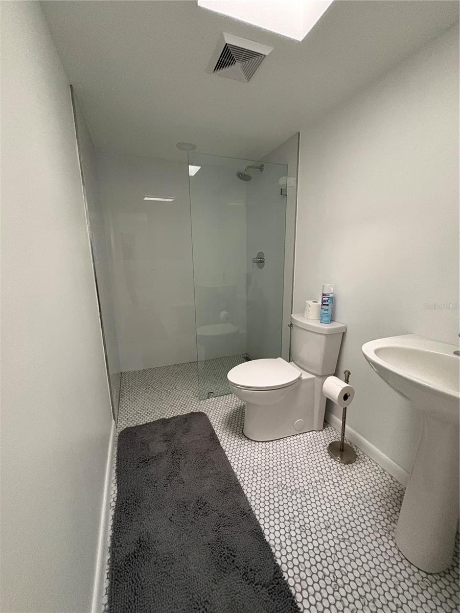 4223 E RIVERHILLS DR — photo 26
