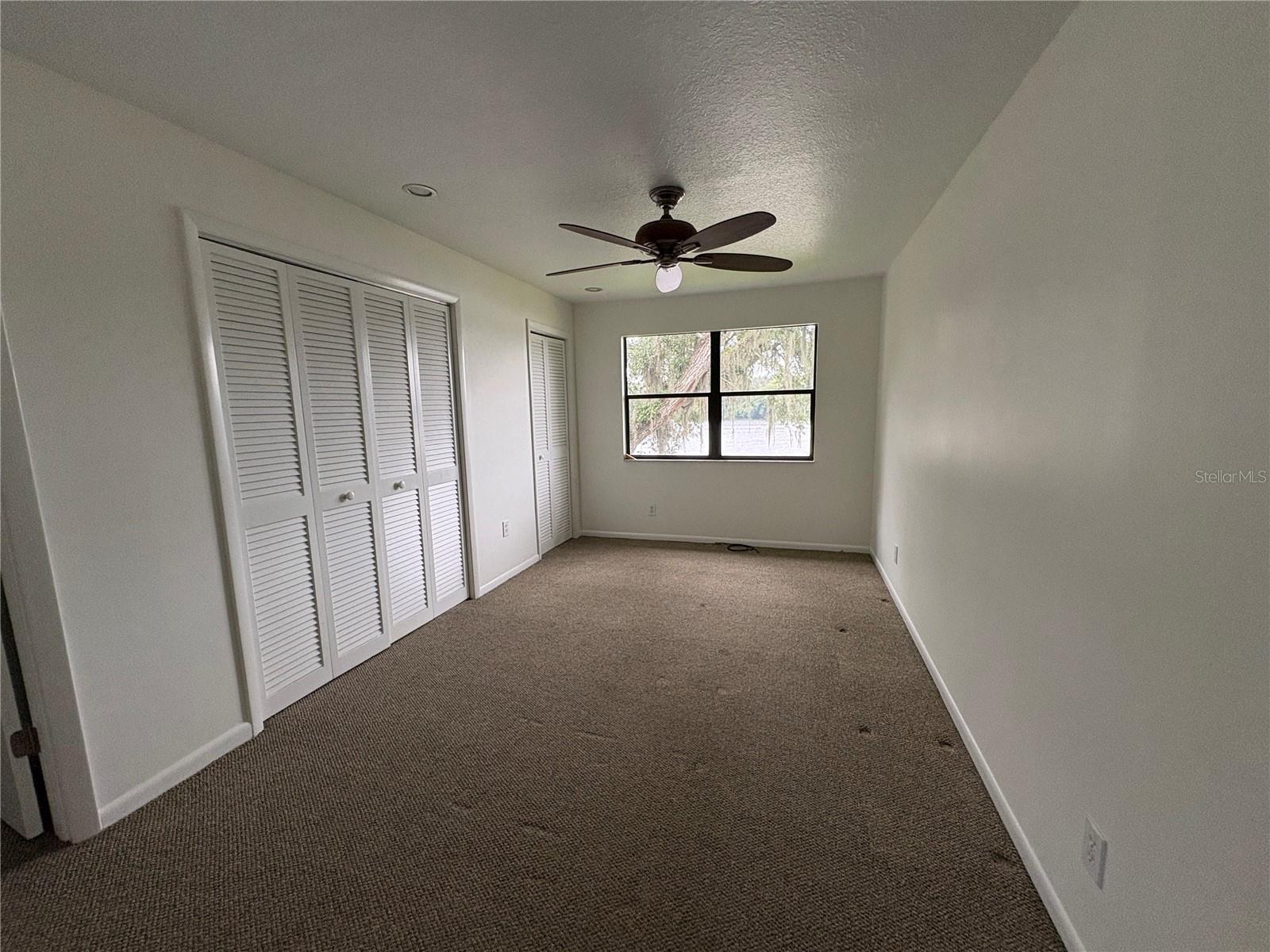 4223 E RIVERHILLS DR — photo 25