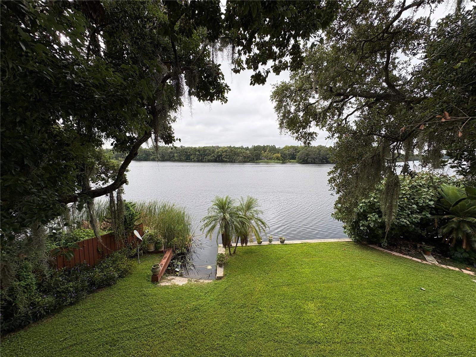 4223 E RIVERHILLS DR — photo 2