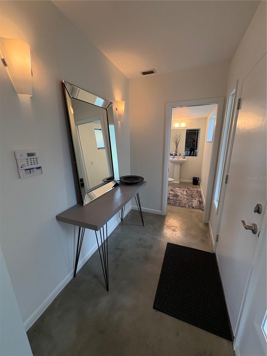 4223 E RIVERHILLS DR — photo 15