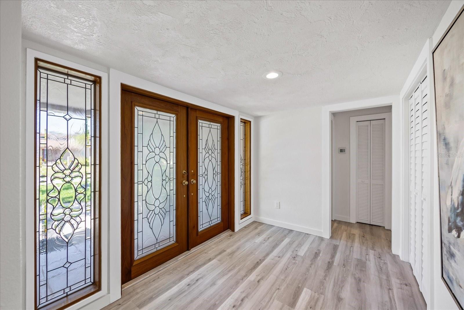 2900 SANDPIPER PL — photo 3