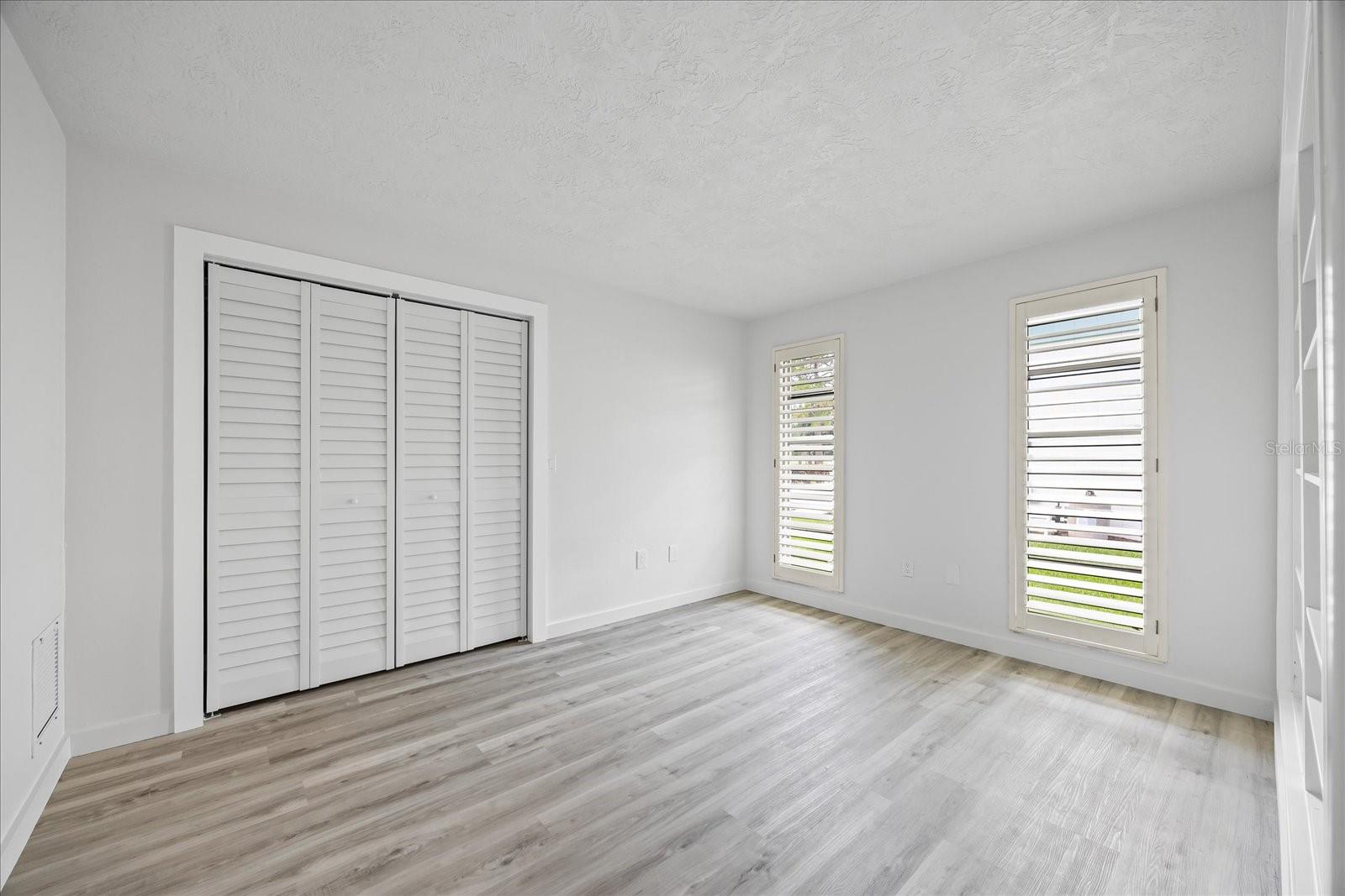 2900 SANDPIPER PL — photo 29