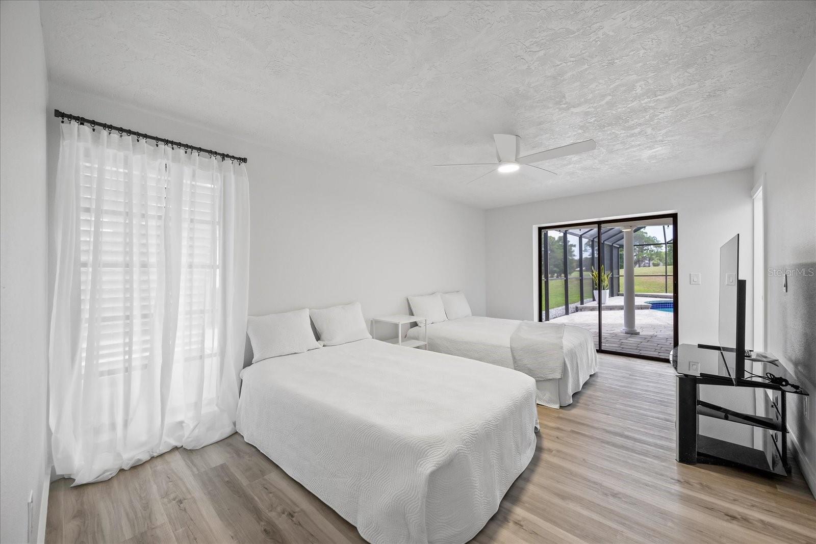 2900 SANDPIPER PL — photo 27