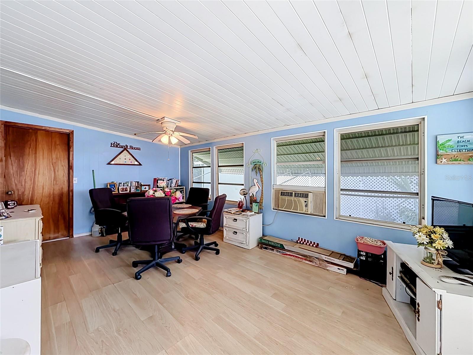 10118 N LAKE DR #30 — photo 4