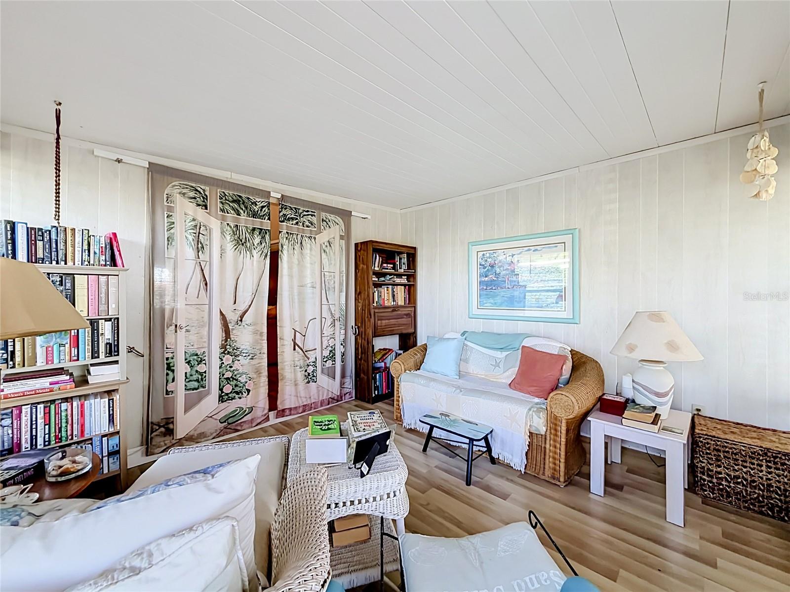 10118 N LAKE DR #30 — photo 15