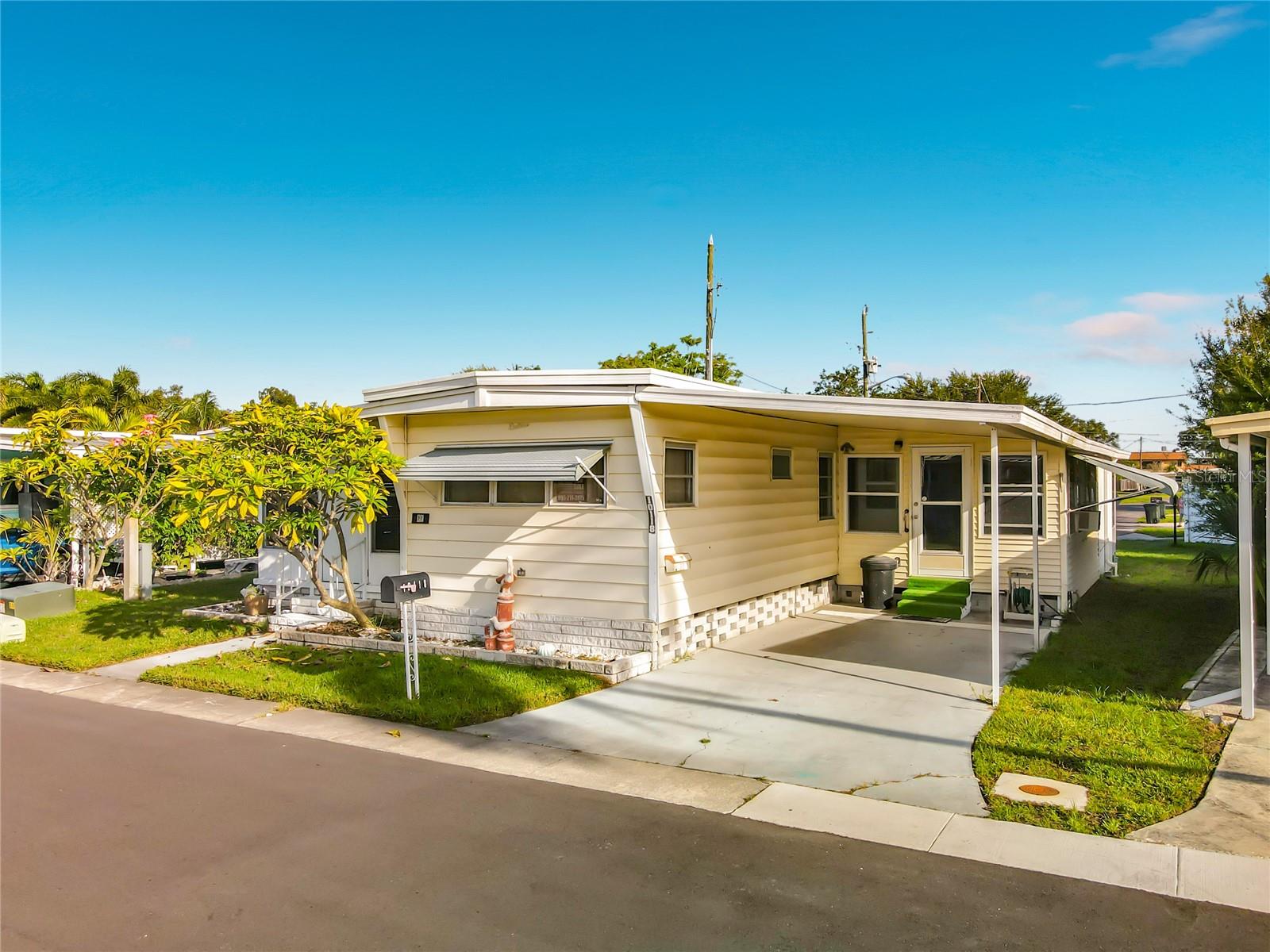 10118 N LAKE DR #30 — photo 2