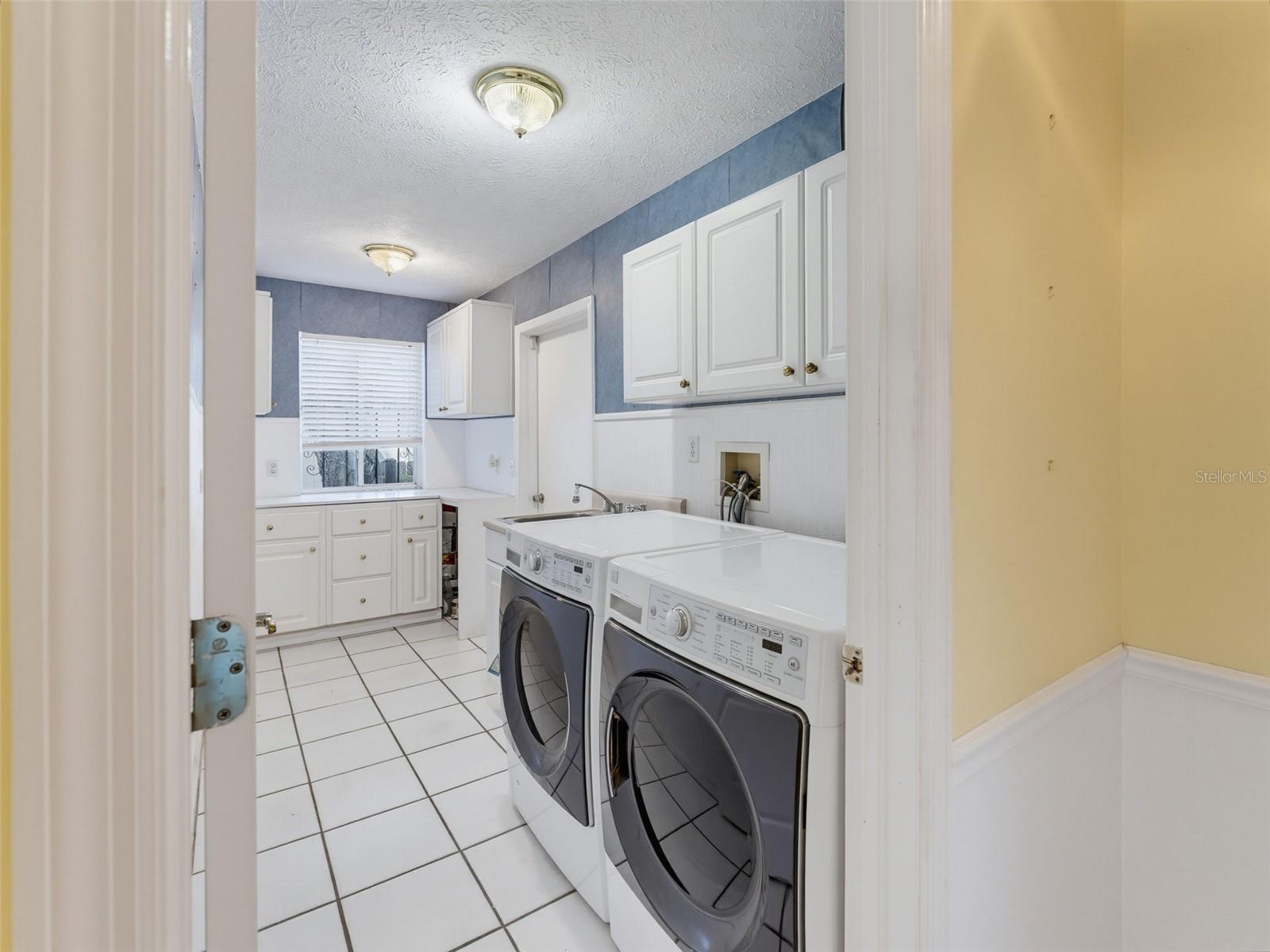 5805 LAFAYETTE ST — photo 43