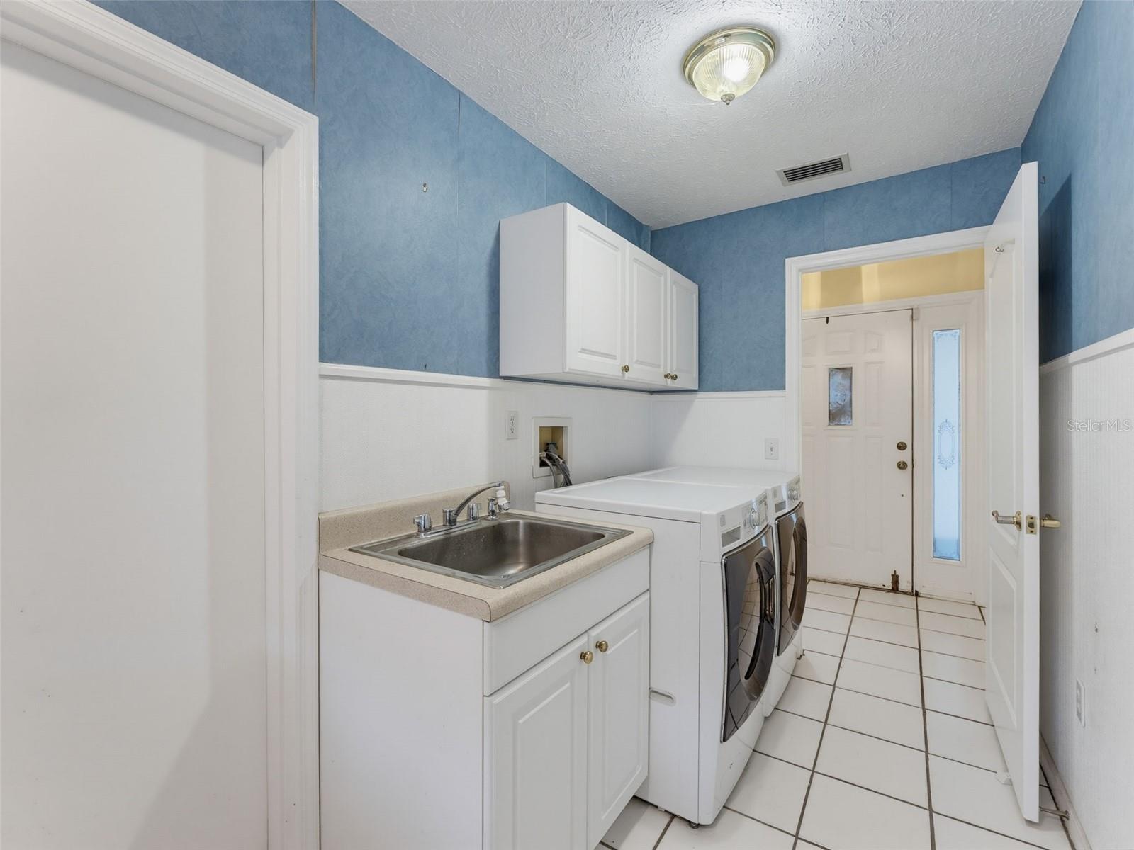 5805 LAFAYETTE ST — photo 44