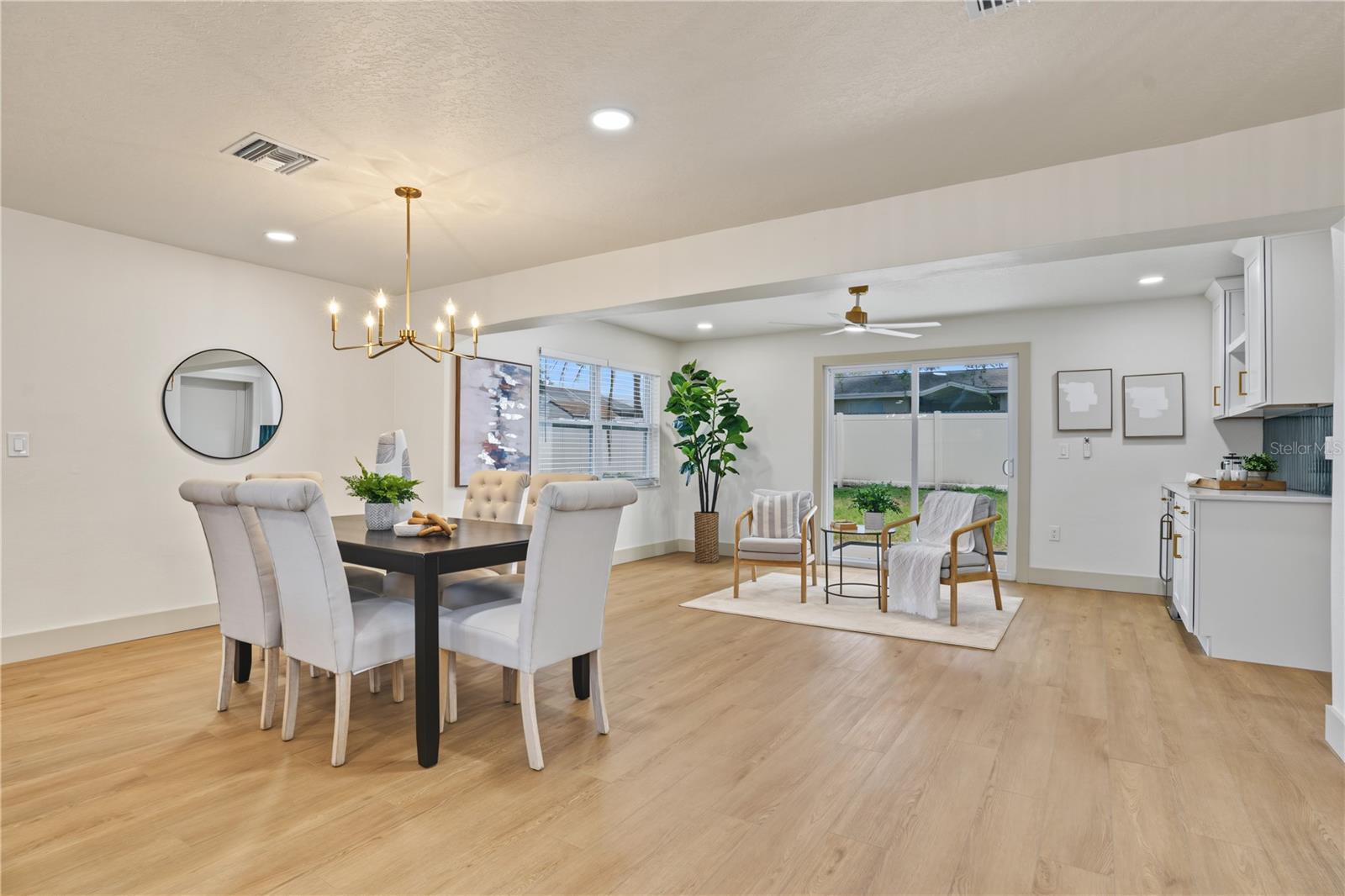 1255 E LAZY LAKE RD — photo 8