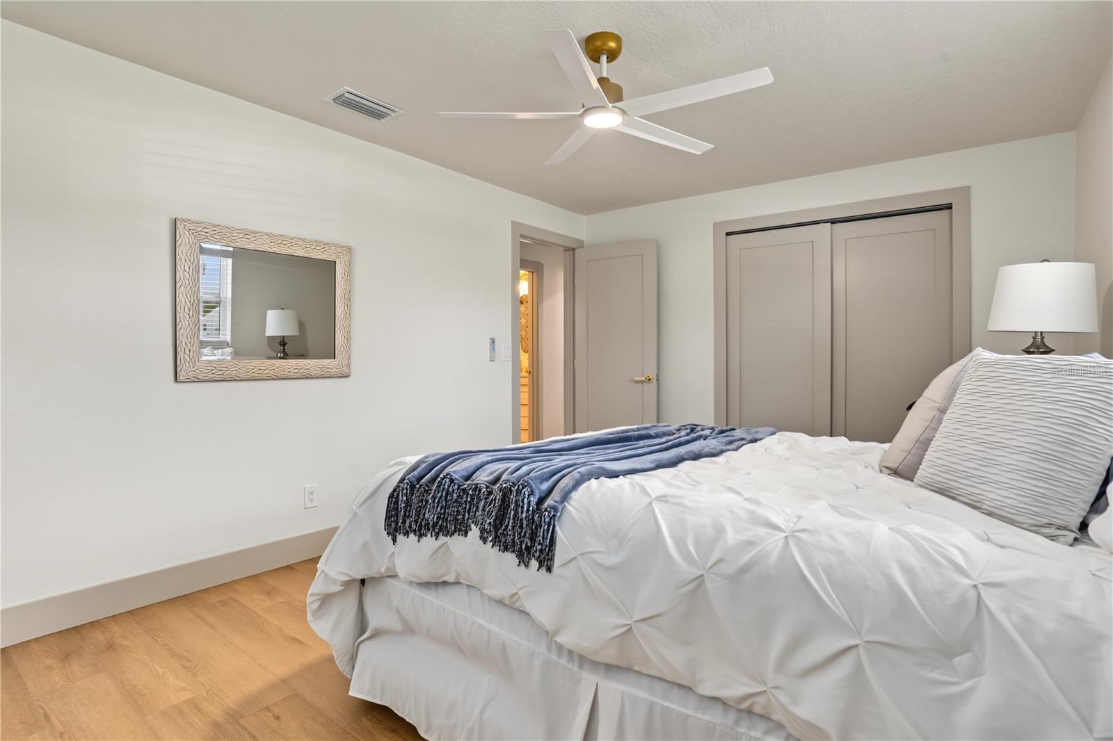 1255 E LAZY LAKE RD — photo 33