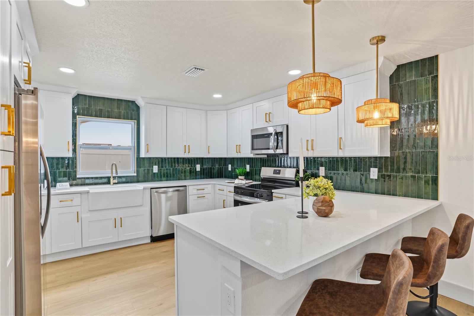 1255 E LAZY LAKE RD — photo 14