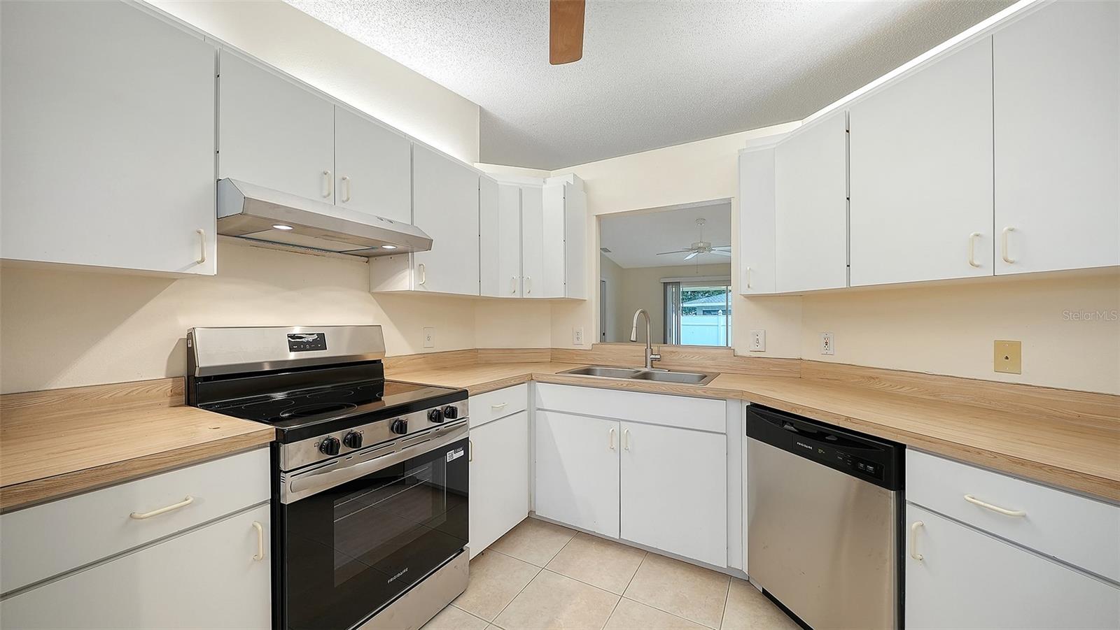 6822 TEMA LN — photo 13