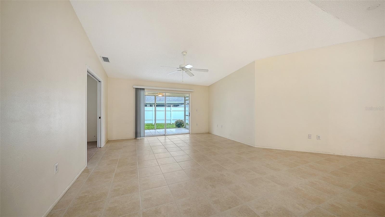 6822 TEMA LN — photo 3