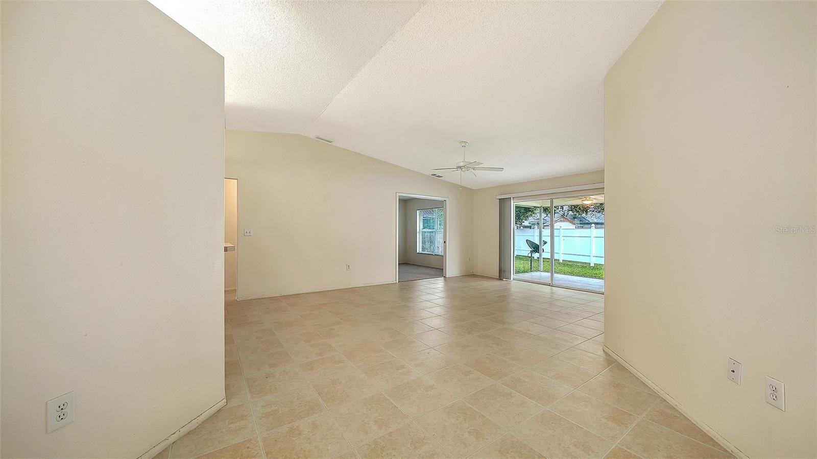 6822 TEMA LN — photo 8