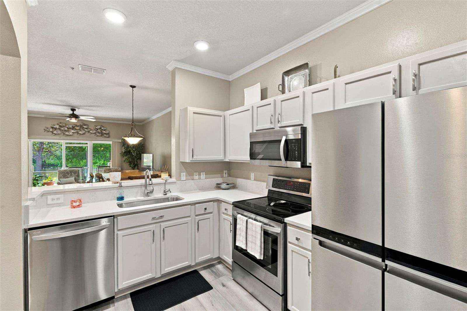 11193 KAPOK GRAND CIR — photo 12