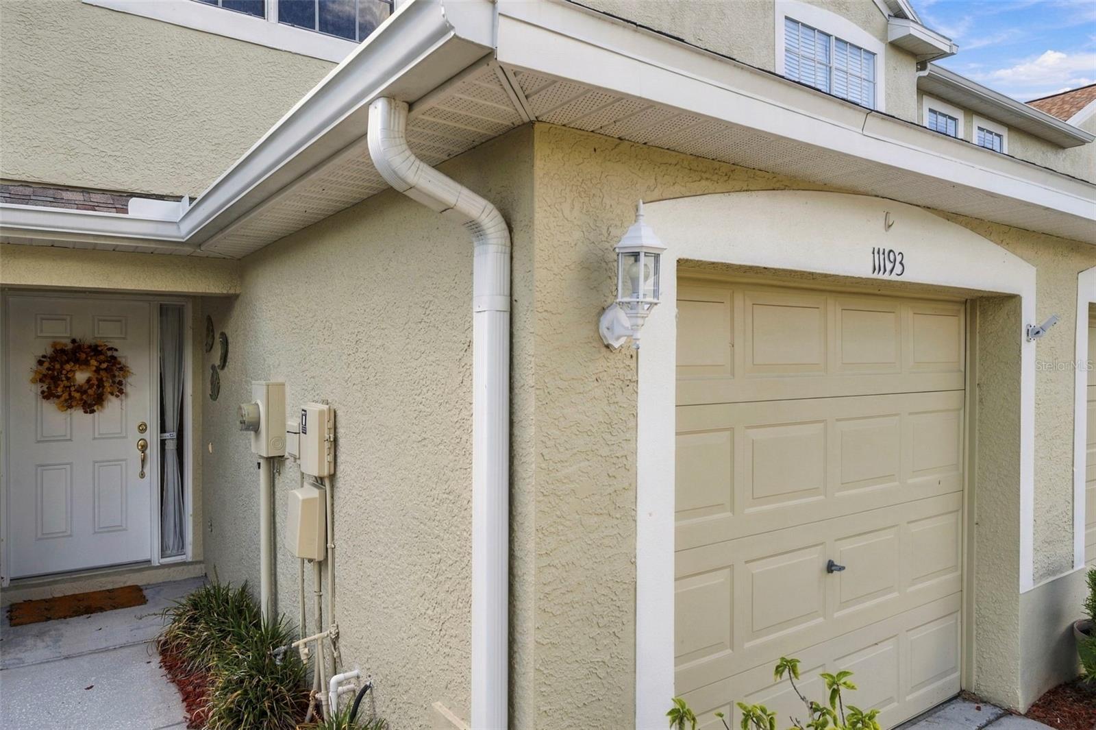 11193 KAPOK GRAND CIR — photo 4