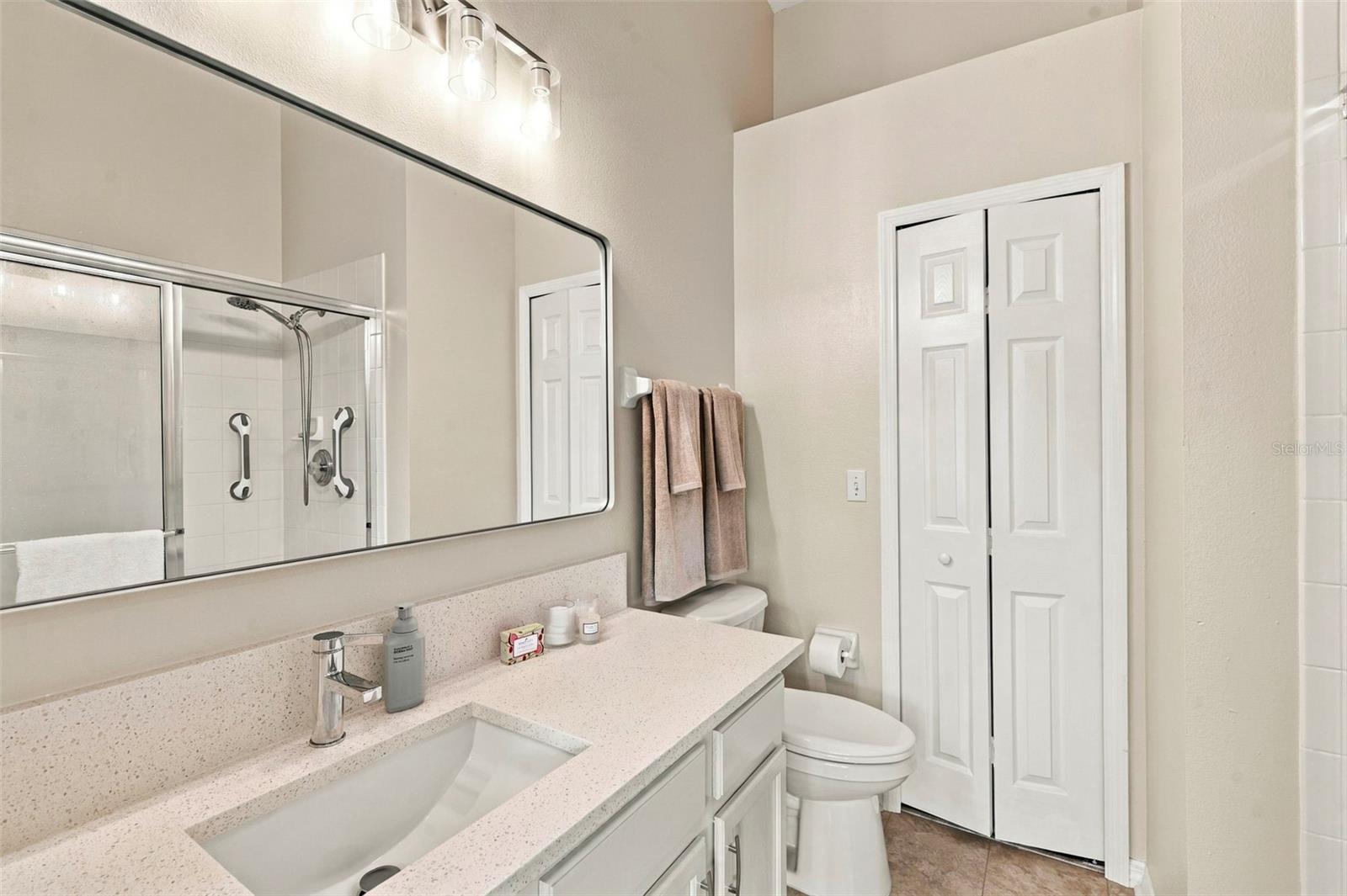 11193 KAPOK GRAND CIR — photo 17