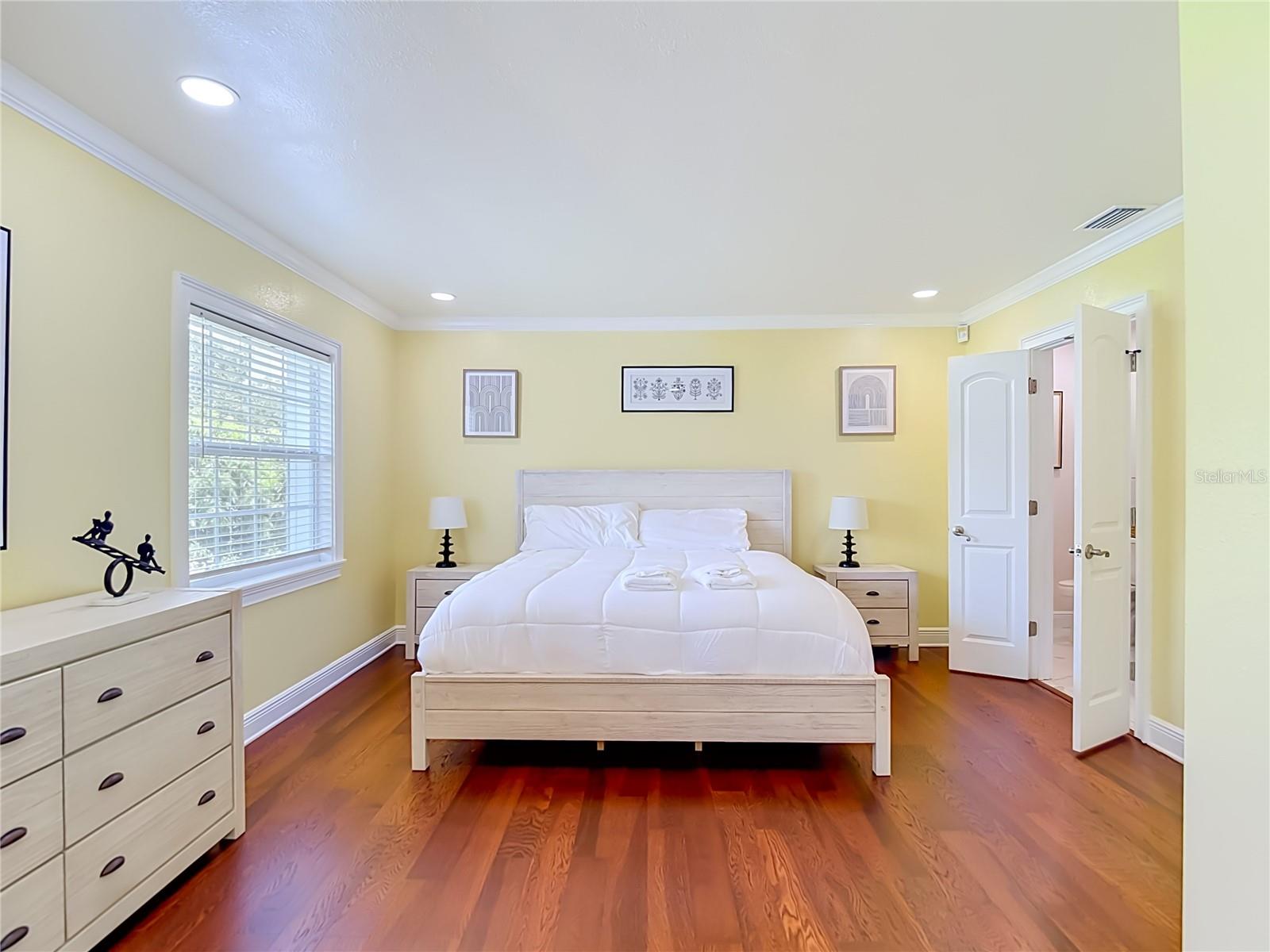 8261 MALVERN CIR — photo 21
