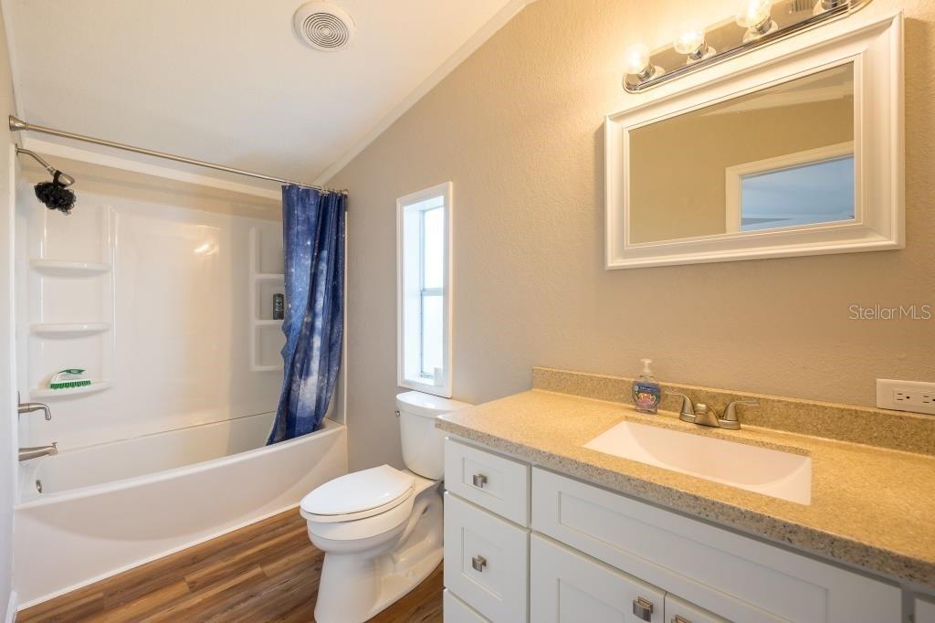 13219 TYRONE ST — photo 44