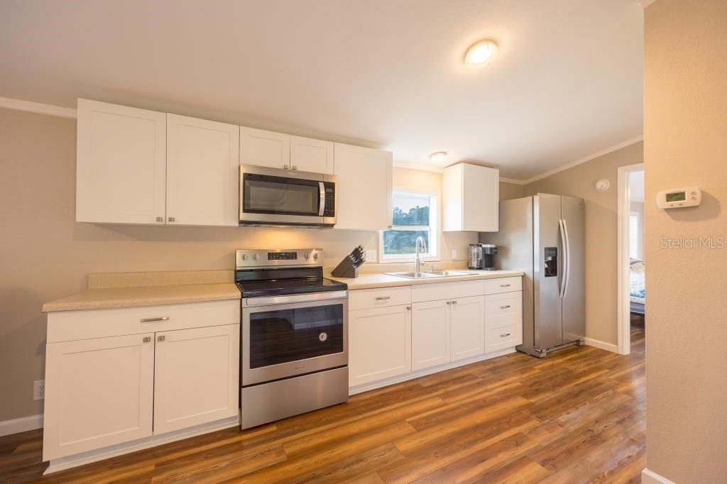 13219 TYRONE ST — photo 39