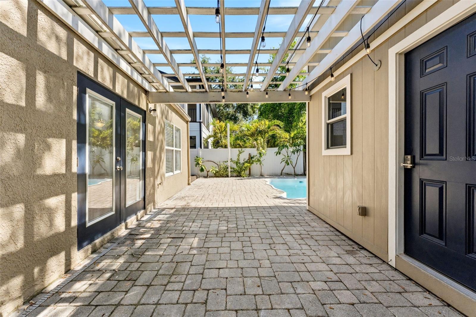 1618 S ARRAWANA AVE — photo 33