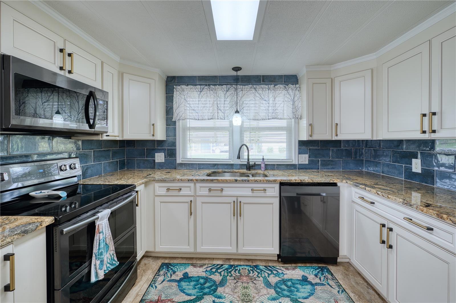 273 CAPTAINS CT — photo 15