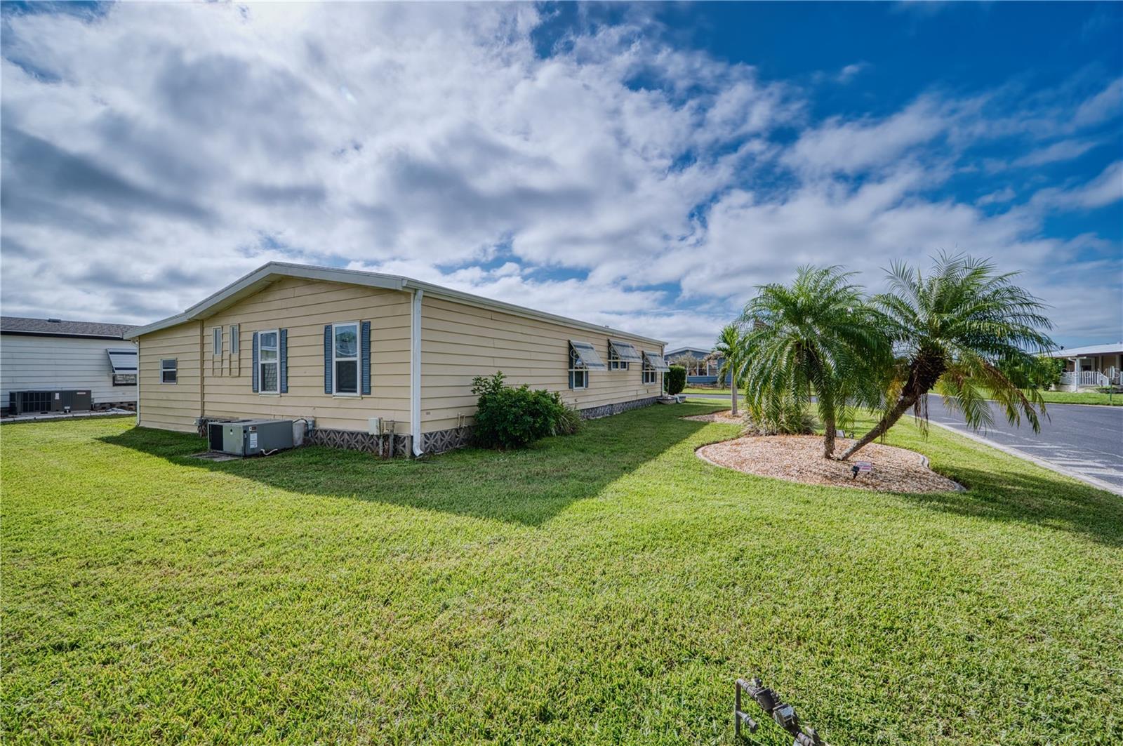 273 CAPTAINS CT — photo 6