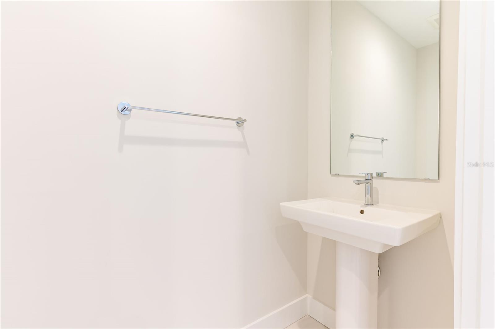 275 1ST AVENUE SOUTH #2208 — photo 4
