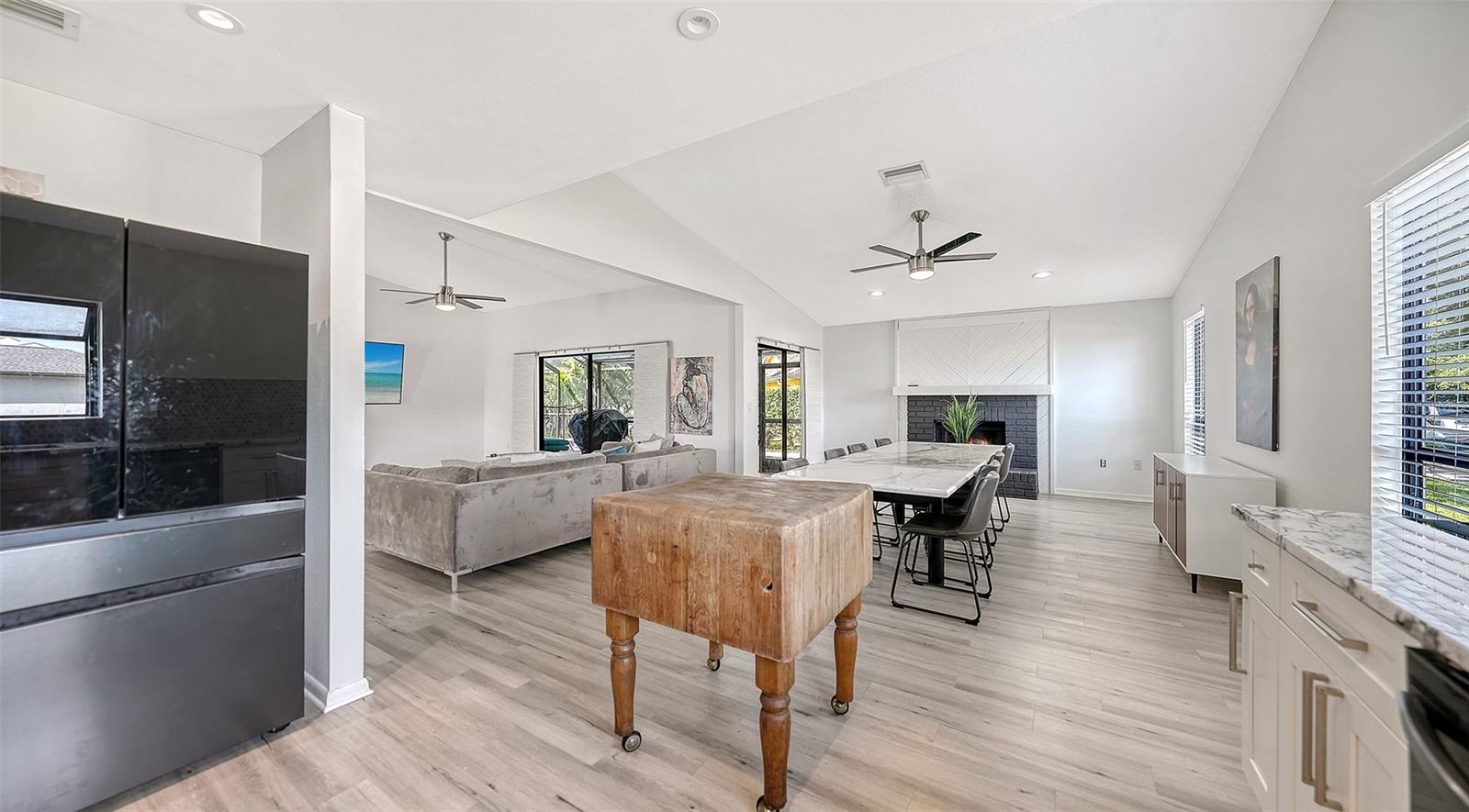 5744 AUGUSTA CIR — photo 18