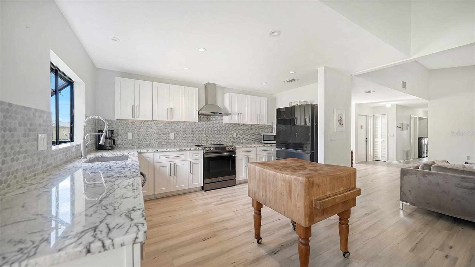 5744 AUGUSTA CIR — photo 15