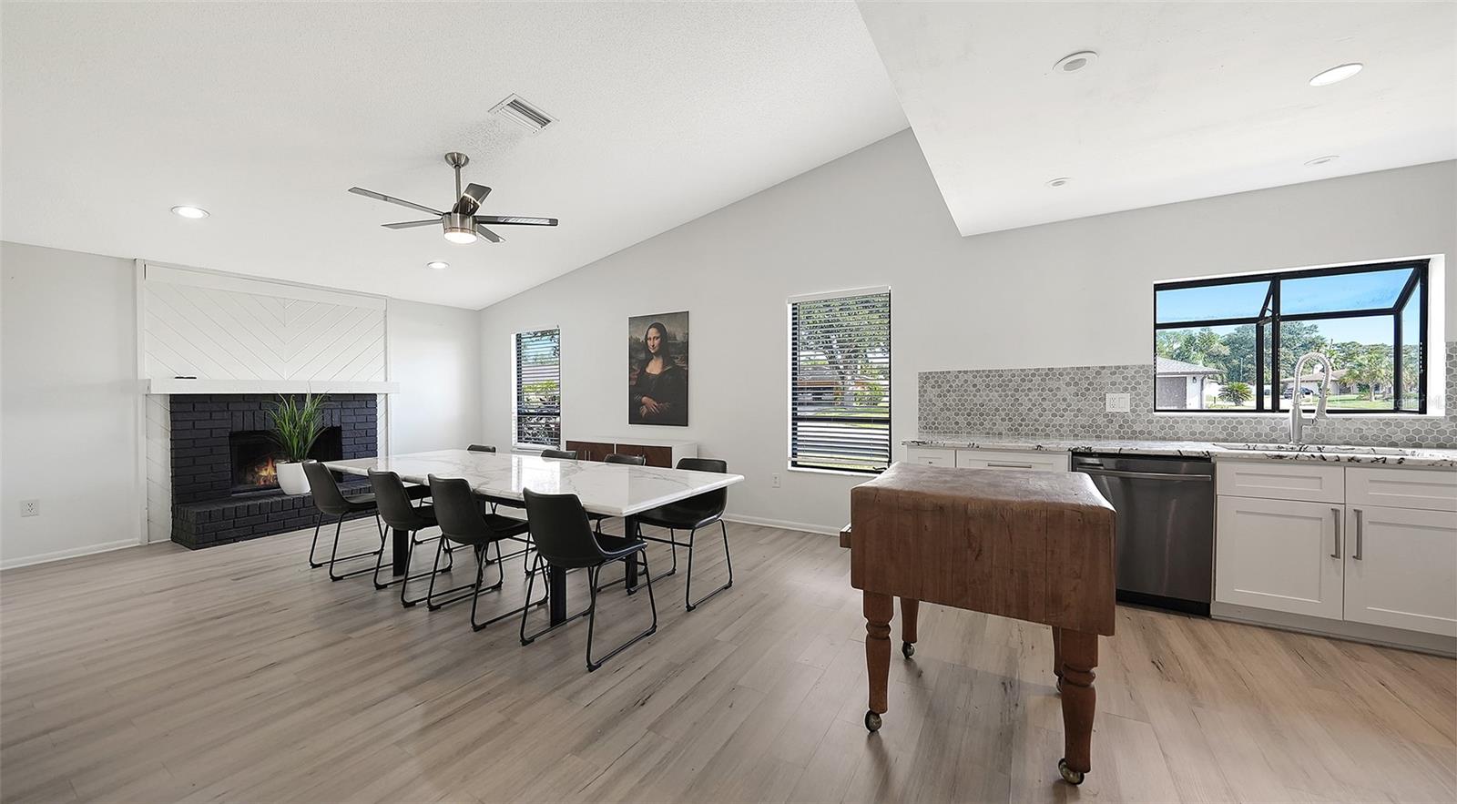 5744 AUGUSTA CIR — photo 10