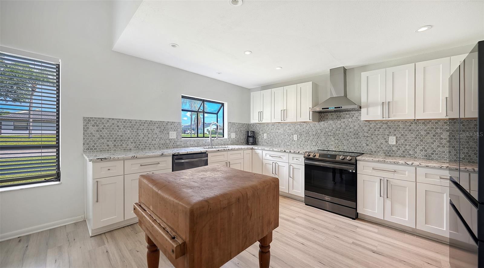5744 AUGUSTA CIR — photo 16