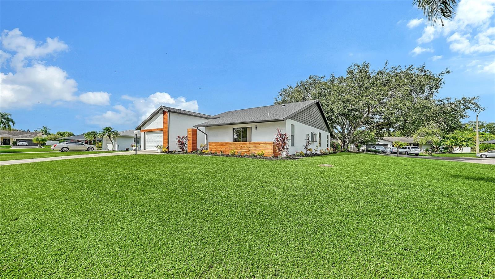 5744 AUGUSTA CIR — photo 4