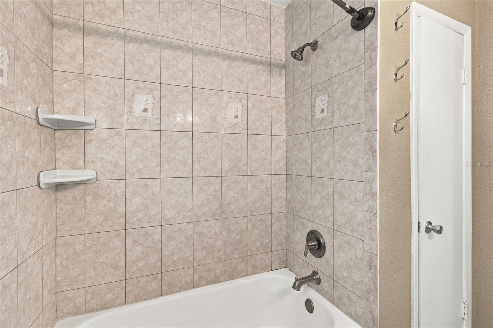 4214 W NORTH B ST — photo 12