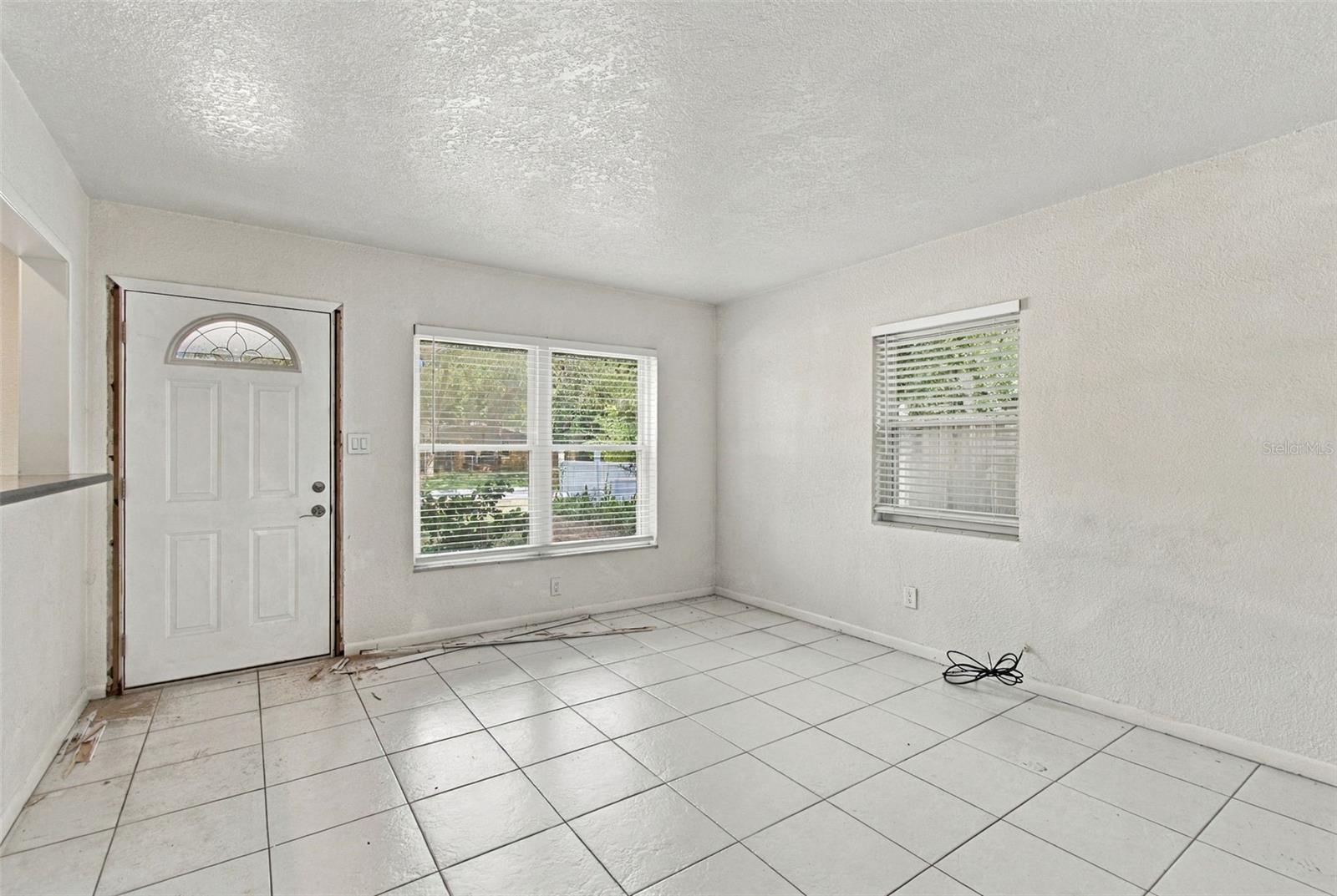 4214 W NORTH B ST — photo 4