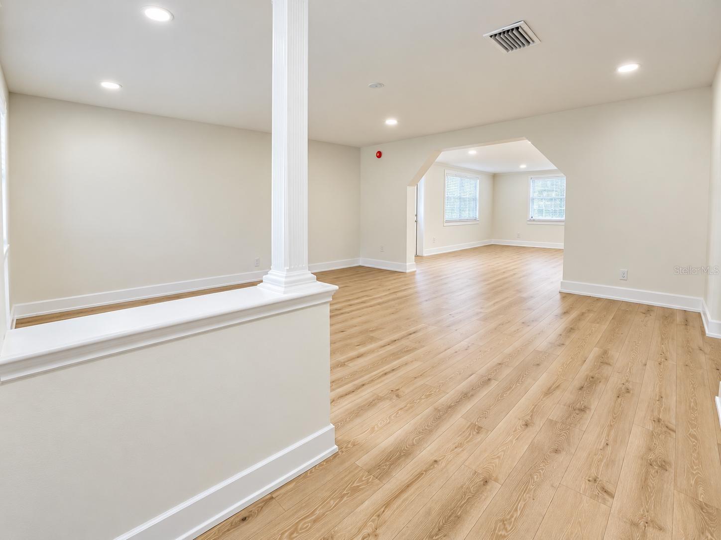 8512 SUNBEAM LN — photo 15