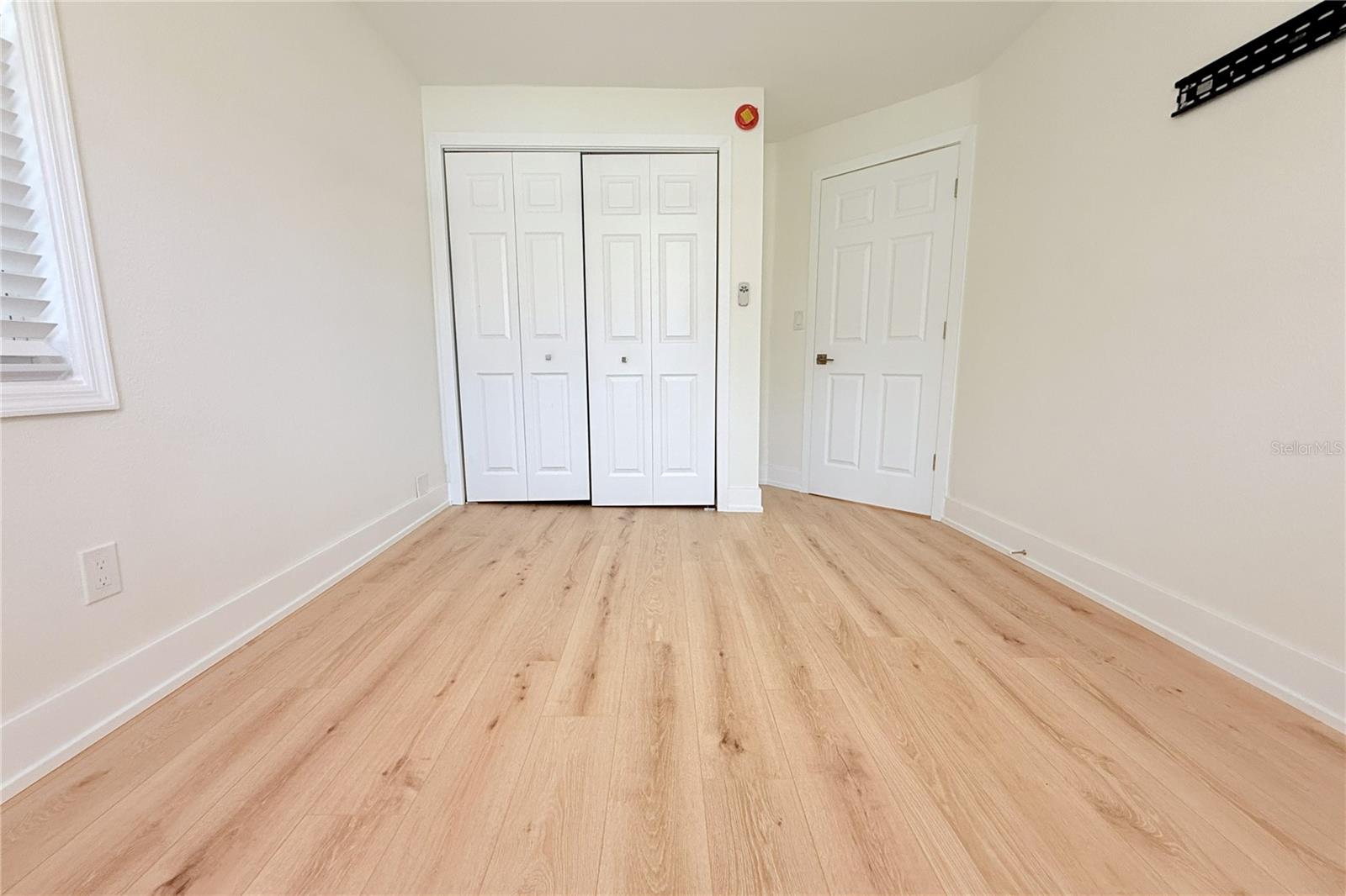 8512 SUNBEAM LN — photo 30