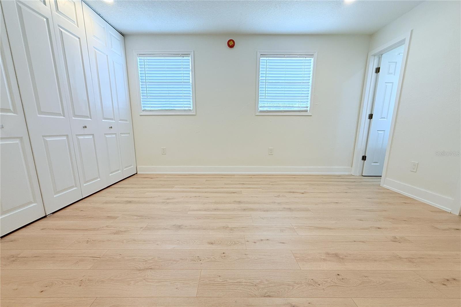 8512 SUNBEAM LN — photo 35