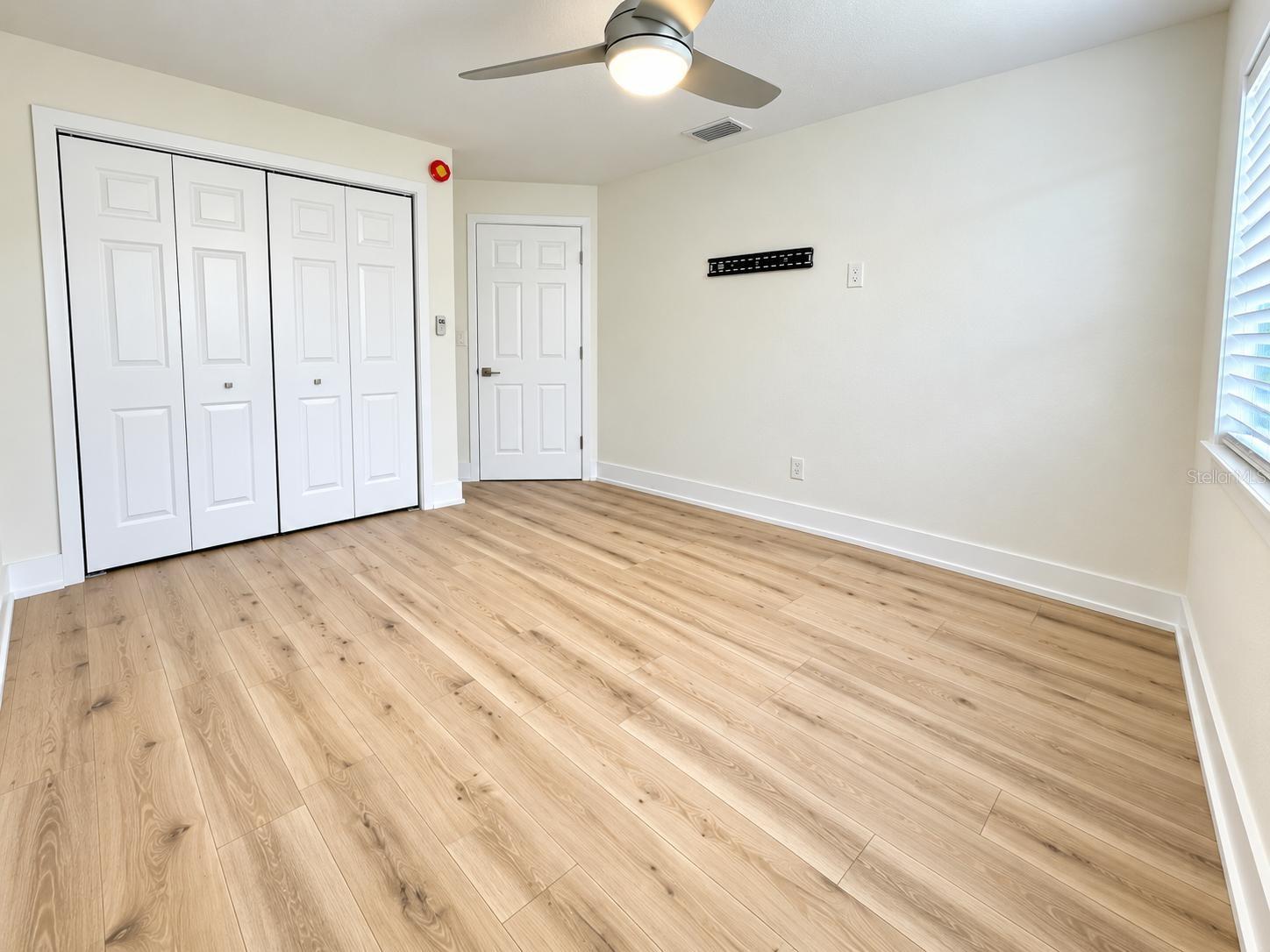 8512 SUNBEAM LN — photo 31