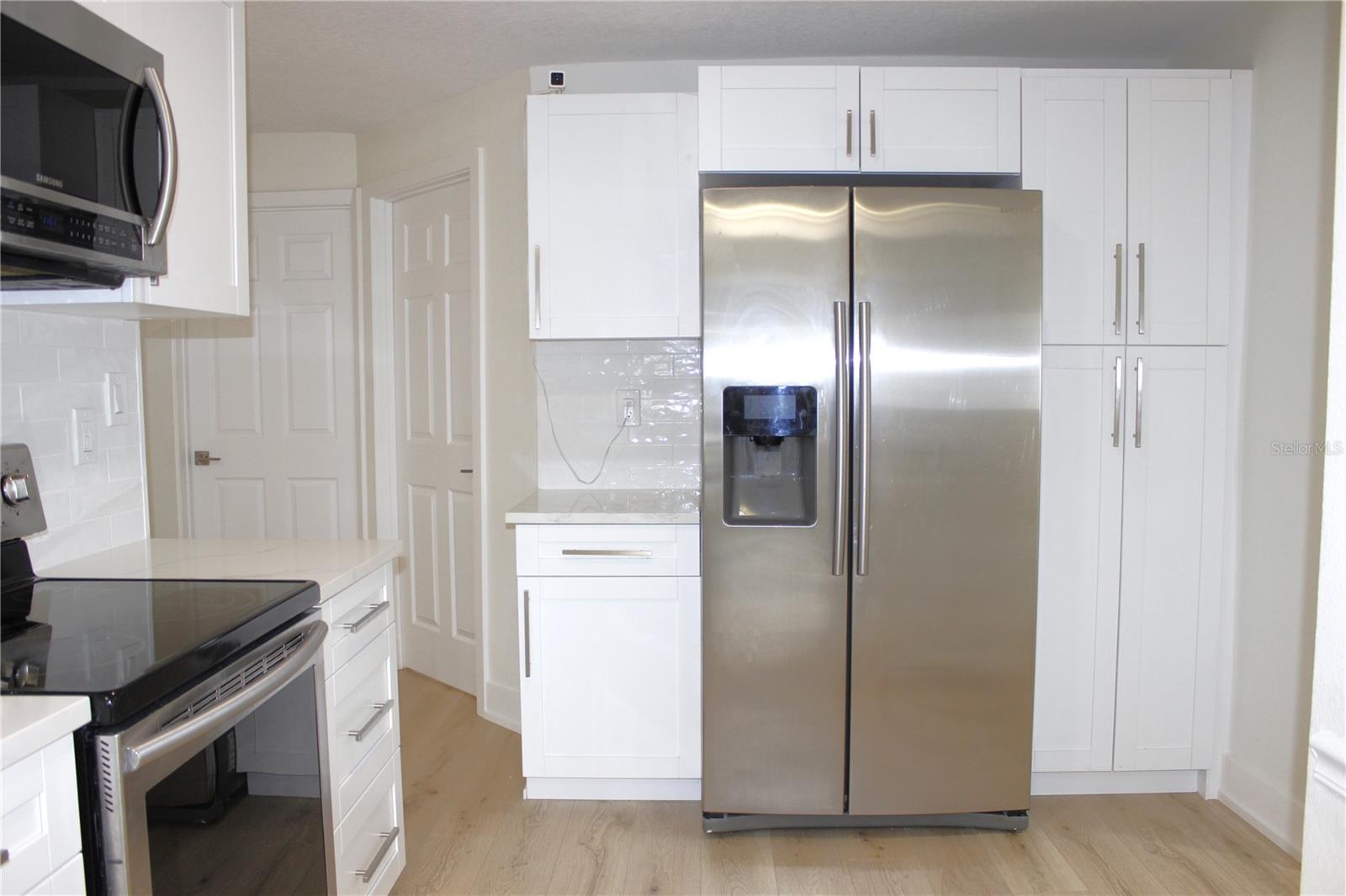 8512 SUNBEAM LN — photo 22